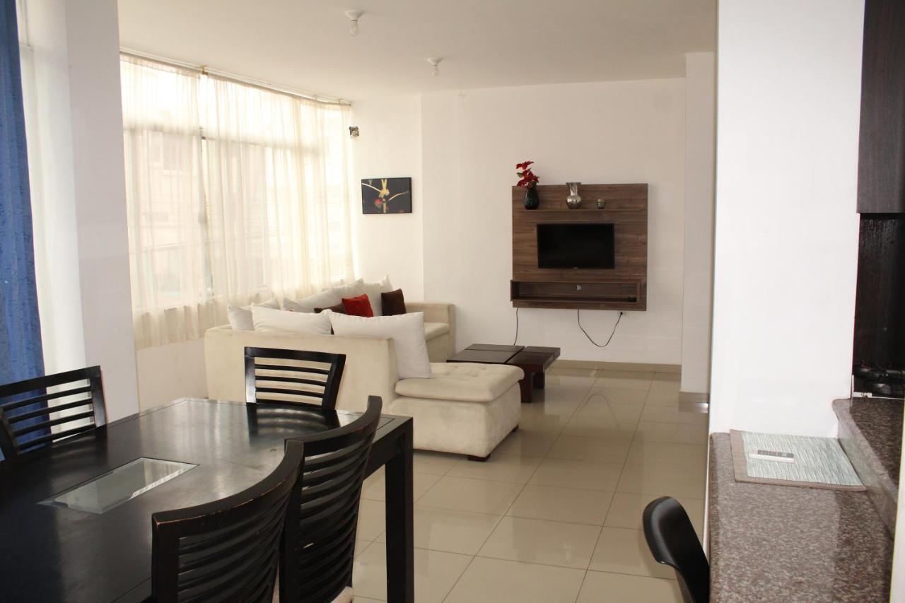 Departamentos De 2 Y 3 Habitaciones En El Centro De Manta Extérieur photo
