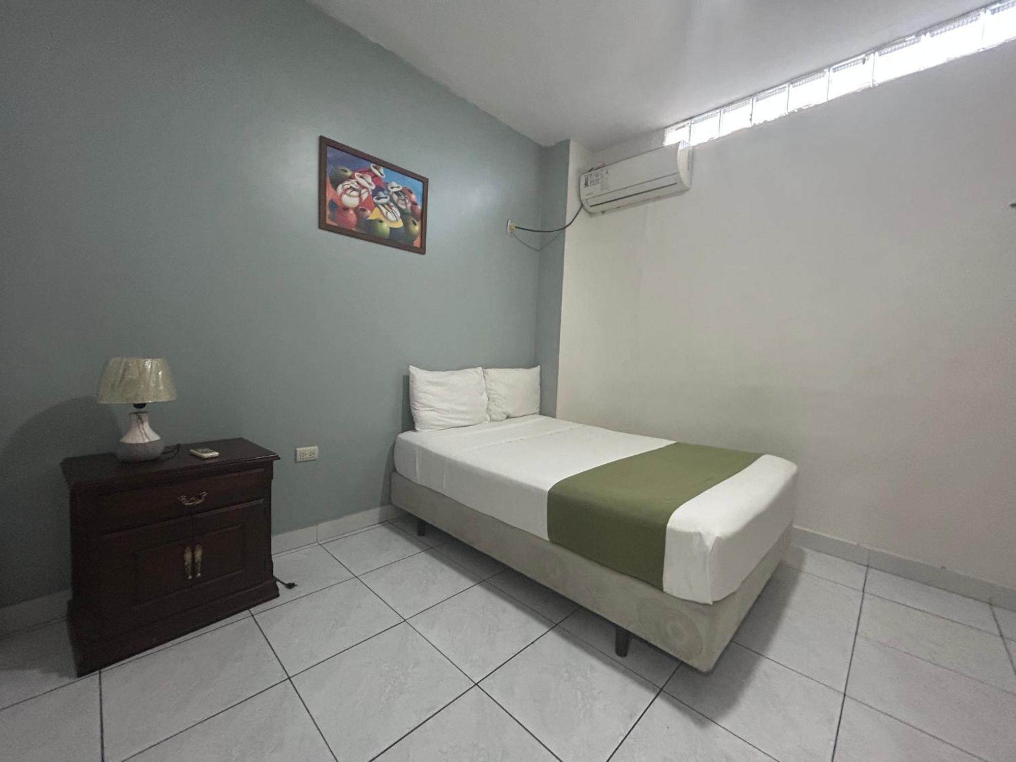 Departamentos De 2 Y 3 Habitaciones En El Centro De Manta Extérieur photo